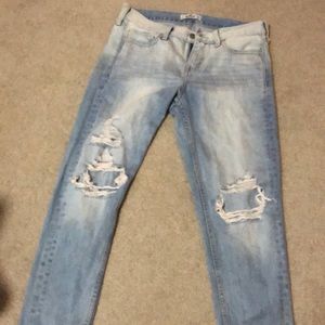 Hollister trendy limited edition ripped jeans